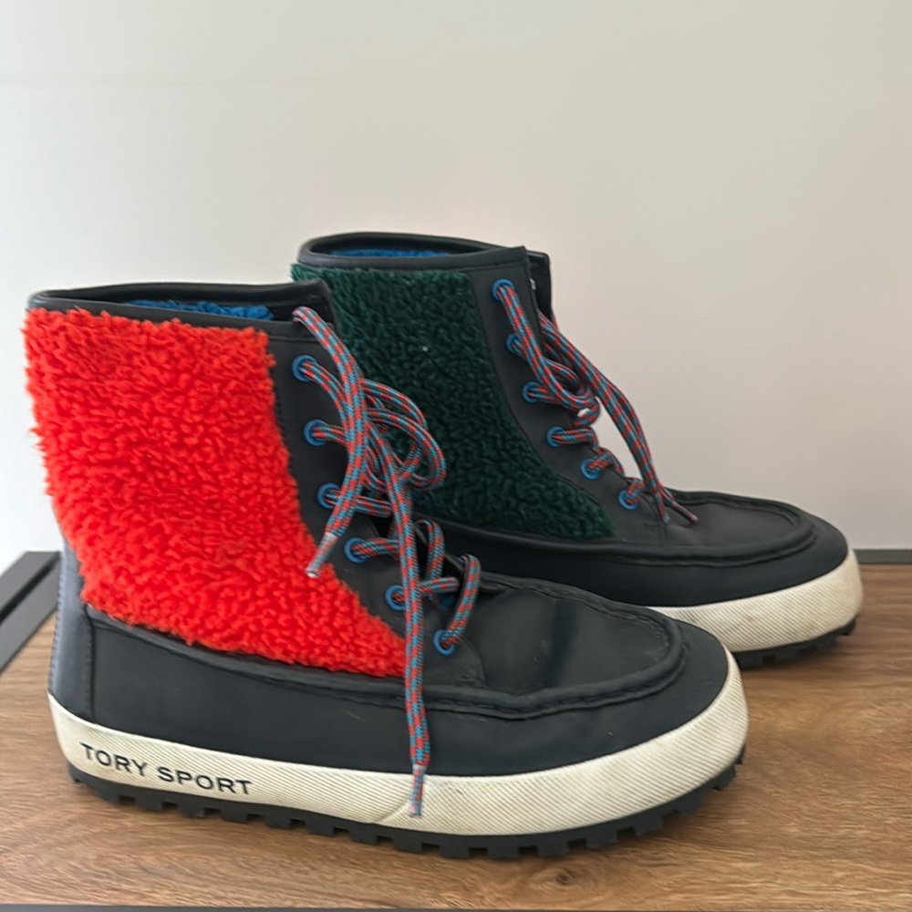 ORIGINAL Tory Burch winter boots.